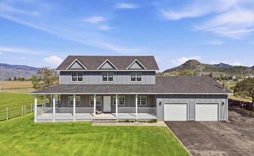 House in Kamloops, British Columbia, Canada 1
