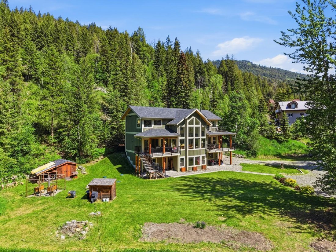 House in Whitecroft, British Columbia, Canada 2 - 18197851