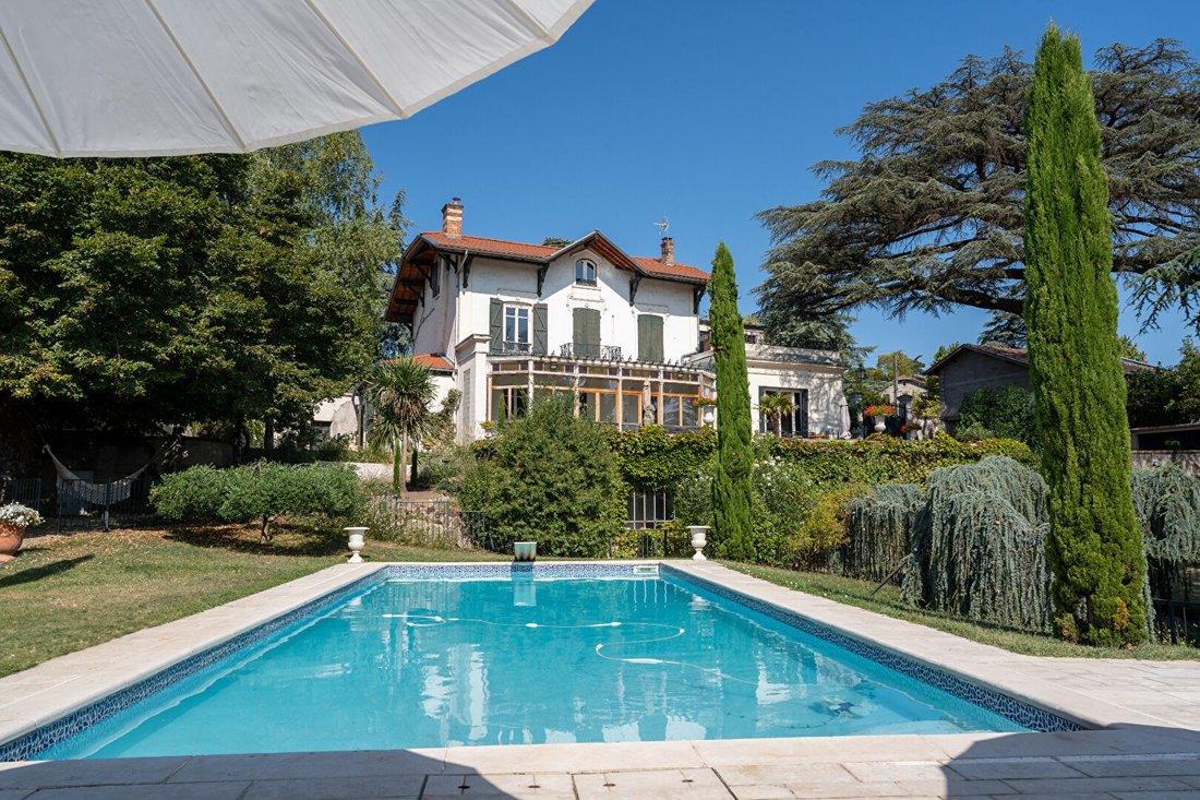 Villa in Centre, Caluire-et-Cuire, France 1 - 18198472
