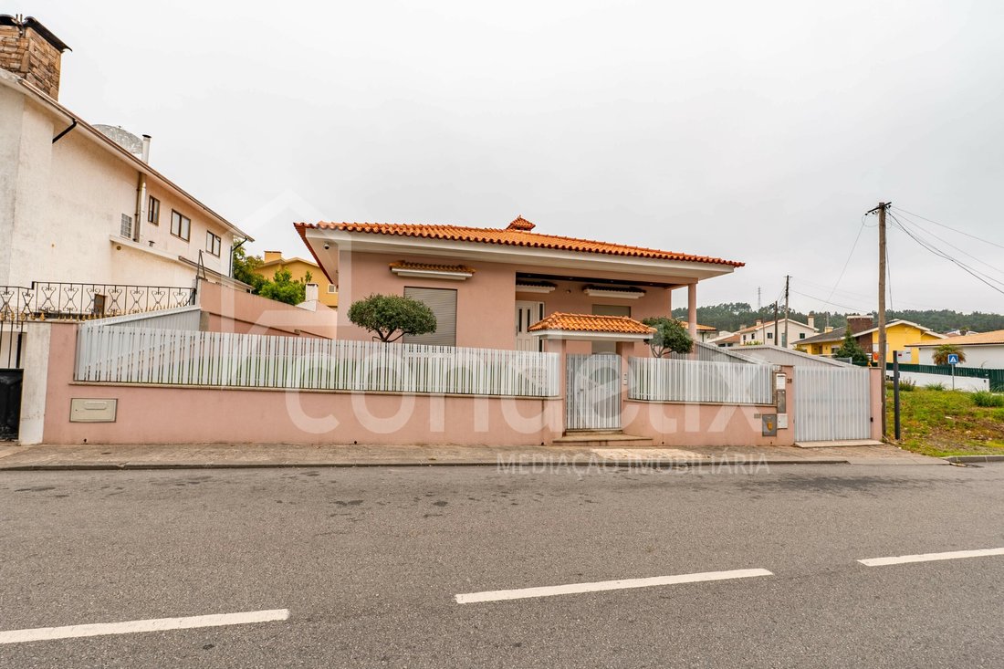 House in Santa Maria da Feira, Aveiro District, Portugal 4 - 18198261