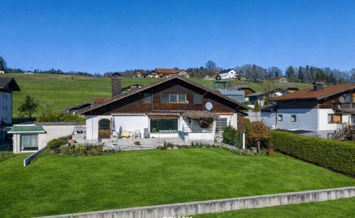 House in Eugendorf, Salzburg, Austria 1