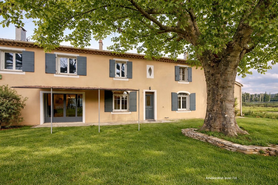 Villa in Eygalières, Provence-Alpes-Côte d'Azur, France 1 - 18198479