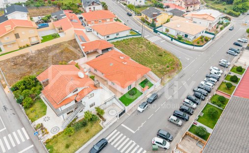 House in Santa Maria da Feira, Aveiro District, Portugal 1