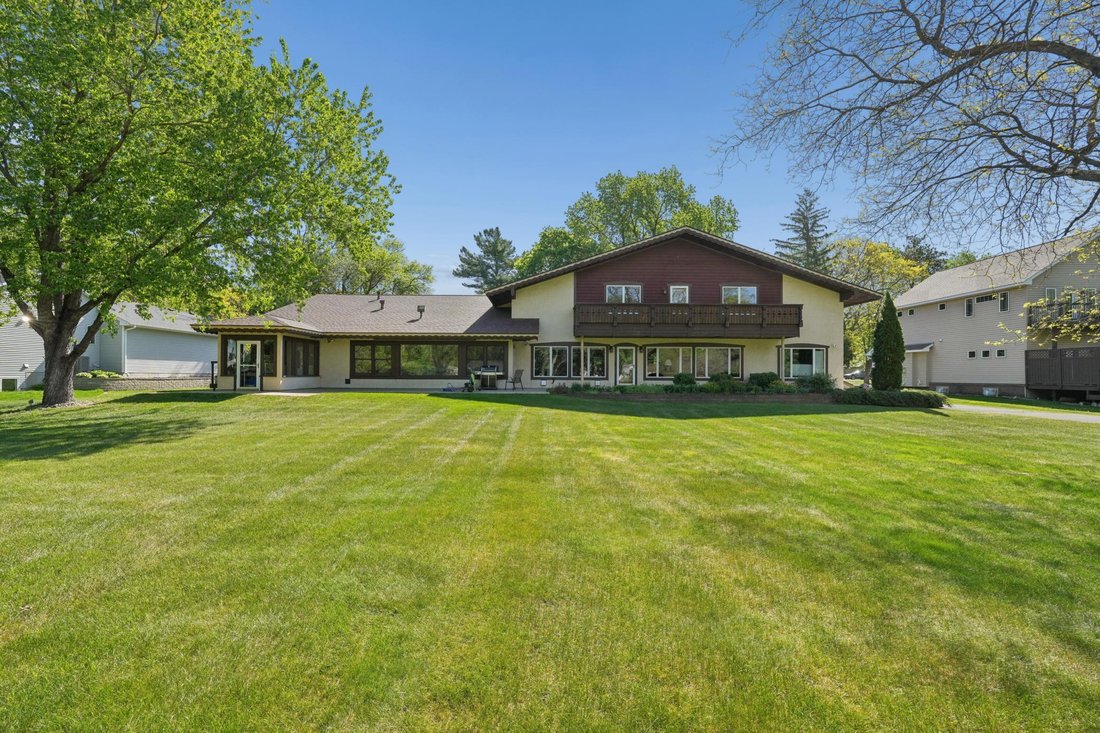 House in Arden Hills, Minnesota, United States 2 - 18198995