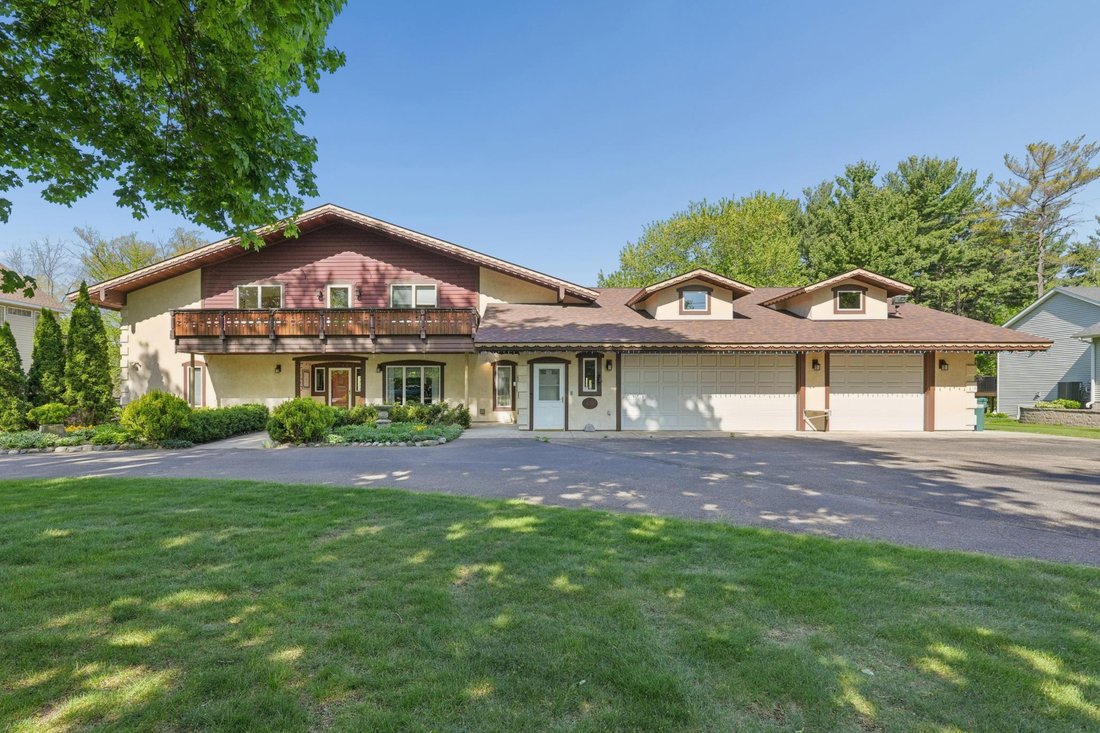 House in Arden Hills, Minnesota, United States 1 - 18198995