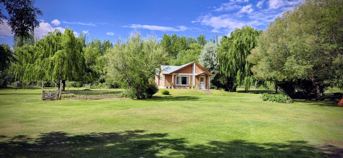 House in Centenario, Neuquen, Argentina 2 - 18198860
