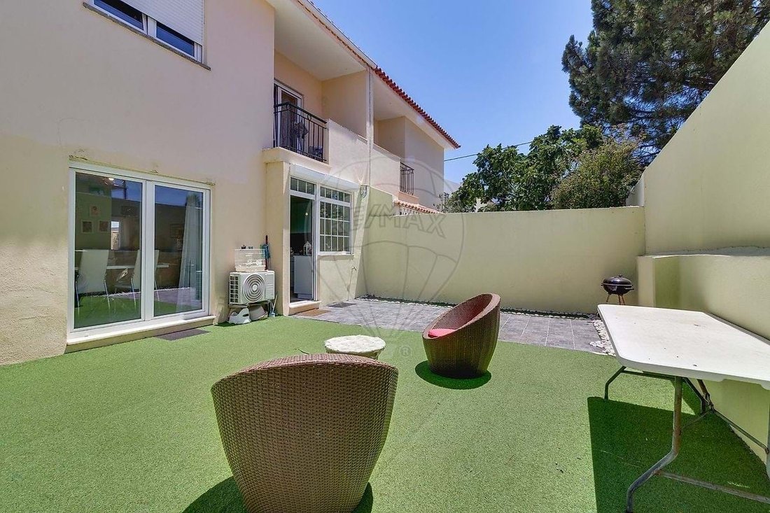Villa in Sao Domingos de Rana, Lisbon, Portugal 1 - 18198781