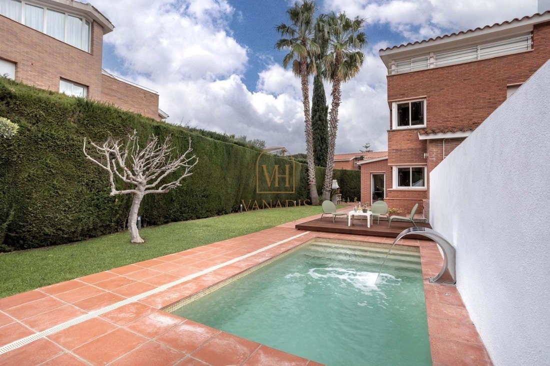 Townhouse in Sant Vicenc de Montalt, Catalonia, Spain 5 - 17903383
