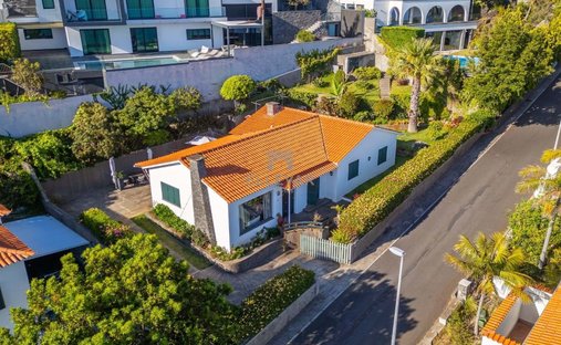 Villa in Reed, Madeira, Portugal 1