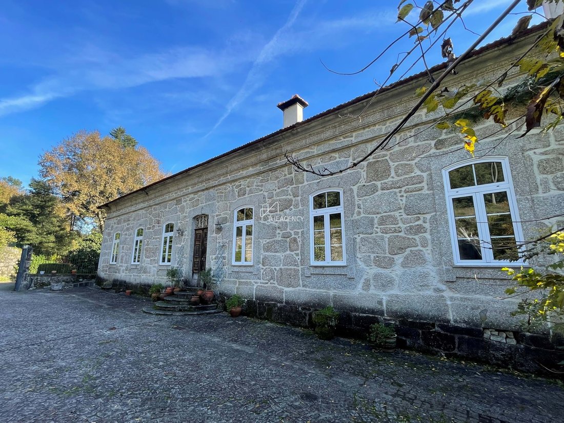 Chalet in Parada de Gonta, Viseu District, Portugal 3 - 18198780