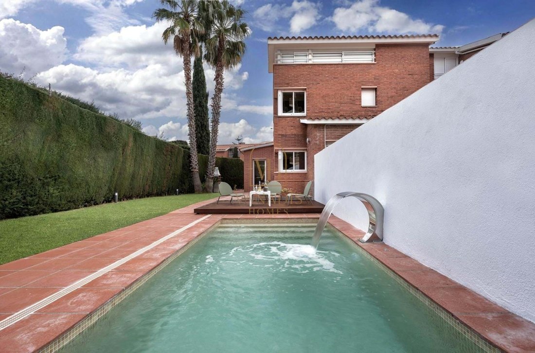 Townhouse in Sant Vicenc de Montalt, Catalonia, Spain 1 - 17903383