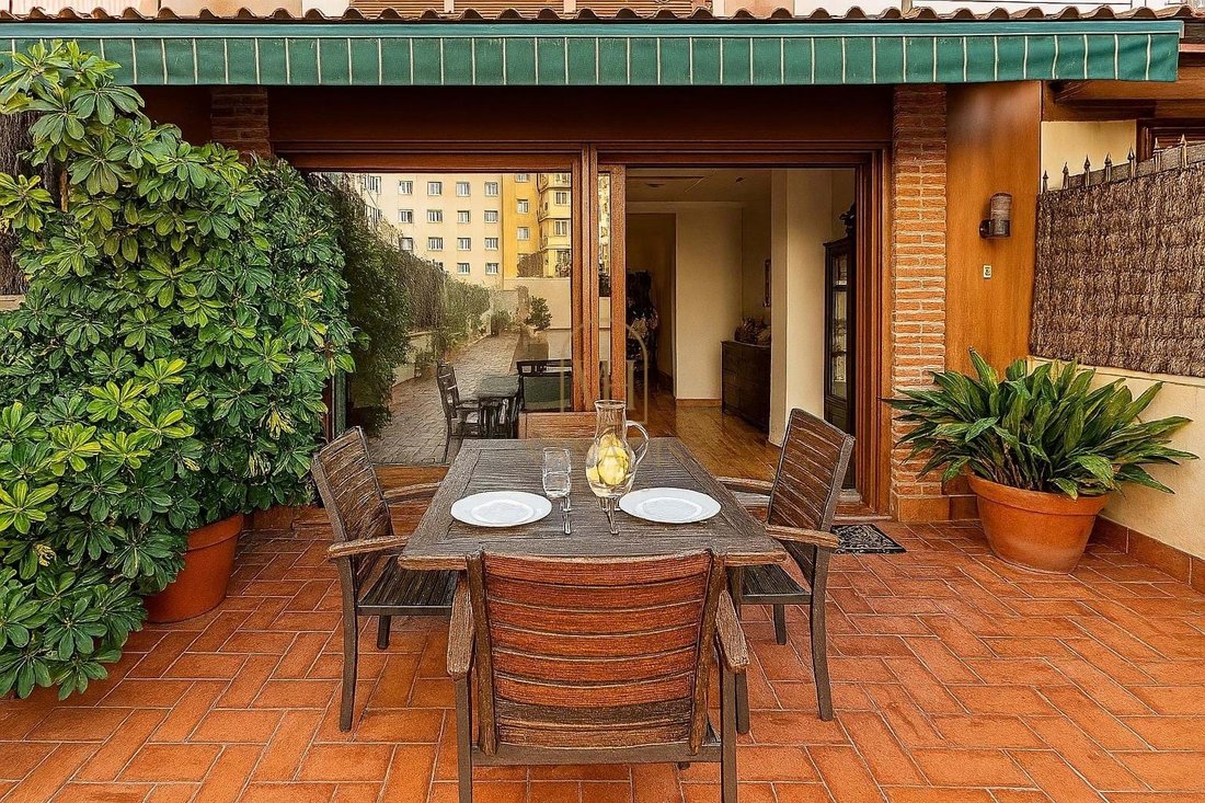 Apartment in Eixample, Barcelona, Spain 2 - 18073760