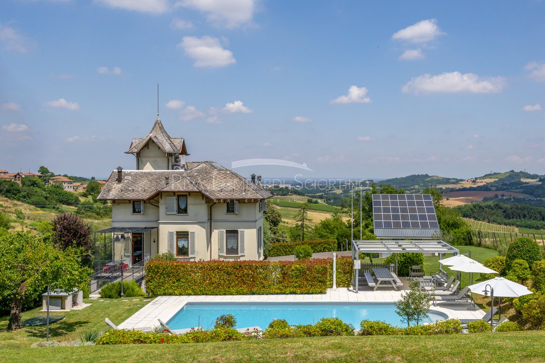Villa in Sarezzano, Piemont, Italien 3 - 18199245