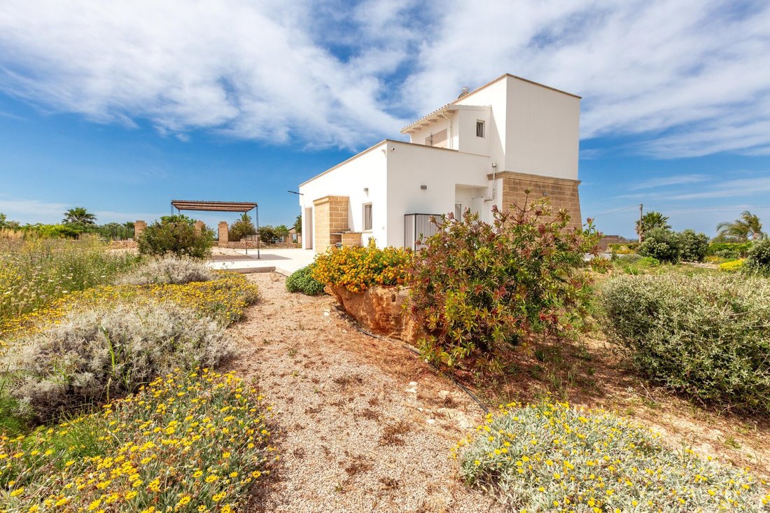 Villa in Torre Vado, Apulia, Italy 3 - 18200539