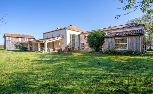 Villa in Fongrave, Nouvelle-Aquitaine, France 1