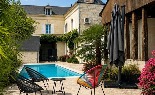 House in Varennes-sur-Loire, Pays de la Loire, France 1