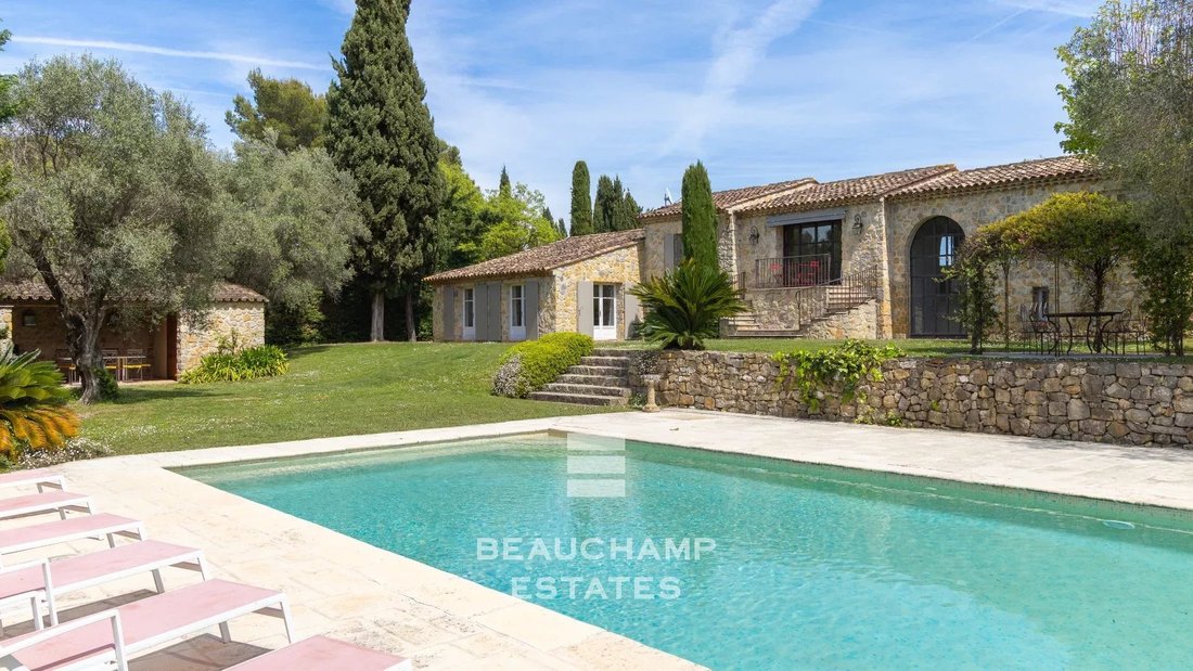 Villa in Mougins, Provence-Alpes-Côte d'Azur, France 2 - 15534902
