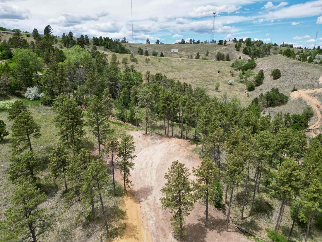 Land in Colonial Pine Hills, South Dakota, United States 2 - 18205532
