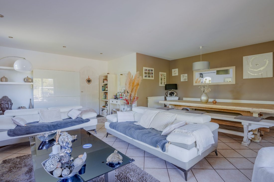 House in Colombier-Saugnieu, Auvergne-Rhône-Alpes, France 3 - 18206880