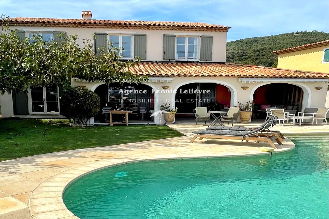 Villa in Les Issambres, Roquebrune-sur-Argens, France 2 - 16327471