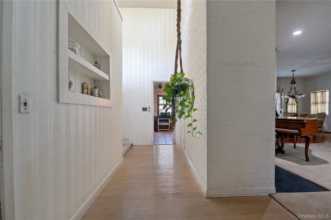 House in Woodmere, New York, United States 3 - 18199610