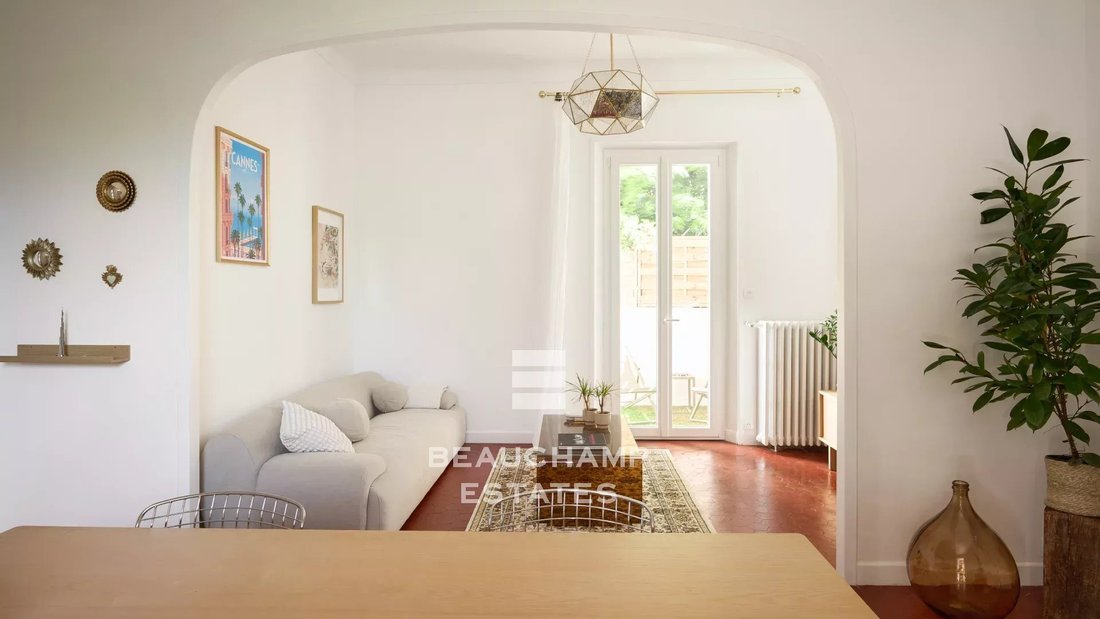 Villa in Petit-Juas, Cannes, France 1 - 17930565