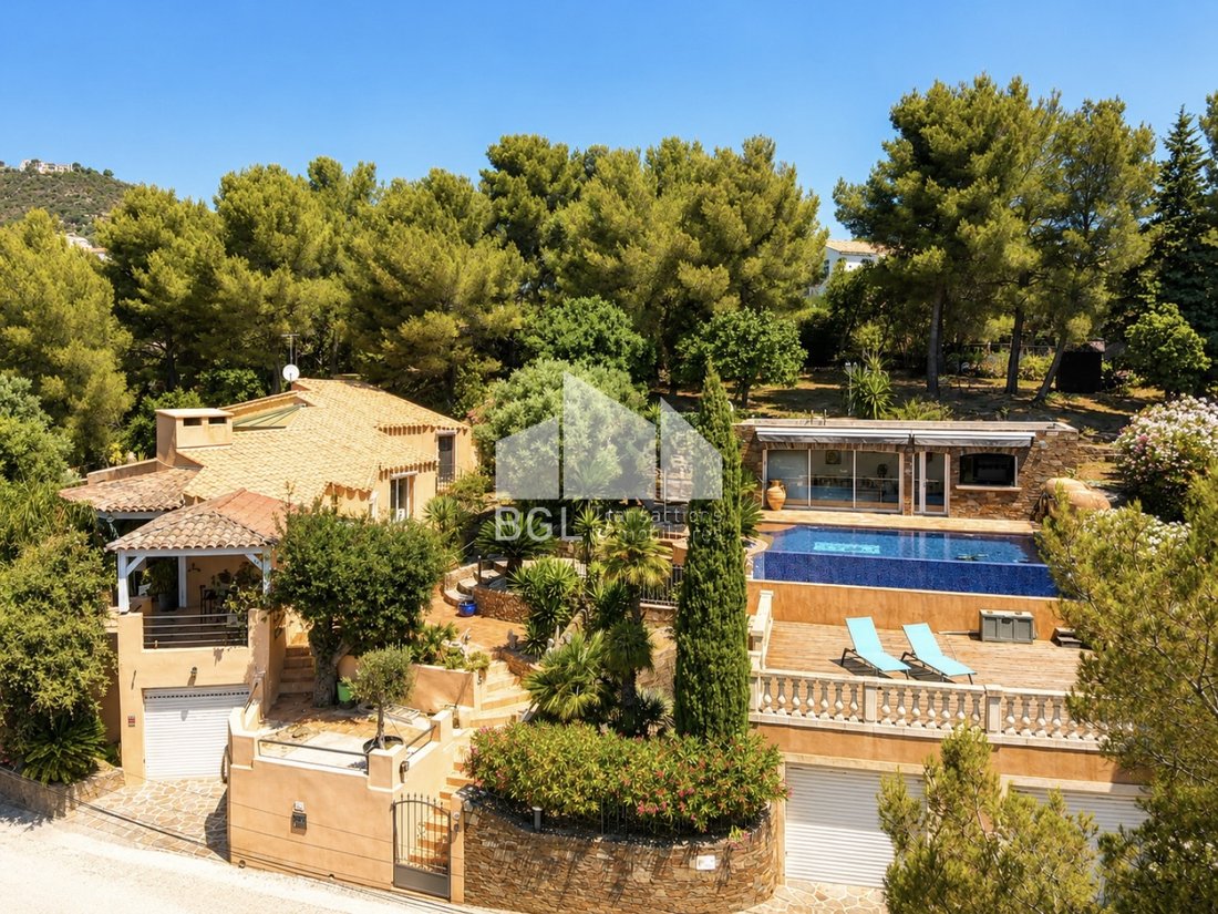 House in Nord Est, Bormes-les-Mimosas, France 1 - 18204353