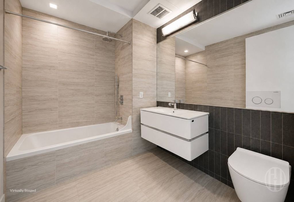 House in New York, New York, United States 5 - 18206595