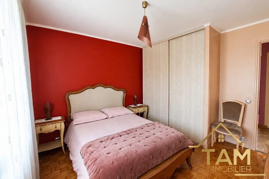 House in Langevin, Saint-Cyr-l'Ecole, France 4 - 18206850