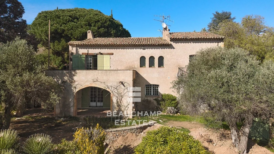 Villa in Cannes, Provence-Alpes-Côte d'Azur, France 2 - 17853197