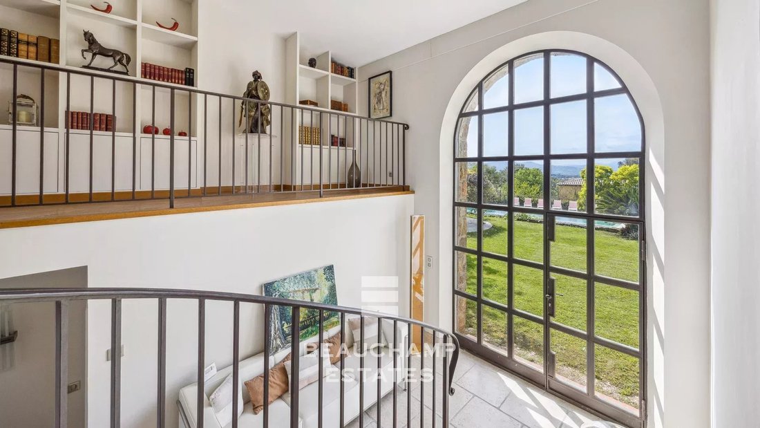 Villa in Mougins, Provence-Alpes-Côte d'Azur, France 4 - 15534902