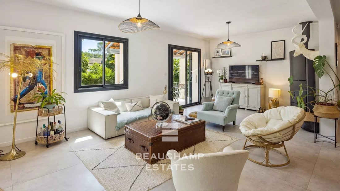 Villa in Mougins, Provence-Alpes-Côte d'Azur, France 5 - 16119548
