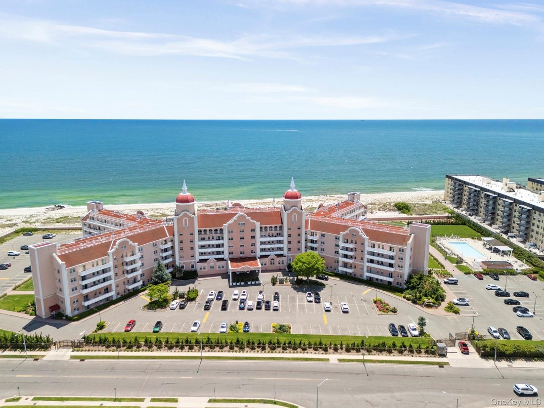Condo in Long Beach, New York, United States 3 - 18205593