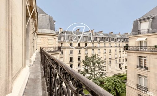 Apartment in Triangle d'Or, Paris 8e Arrondissement, Paris 1