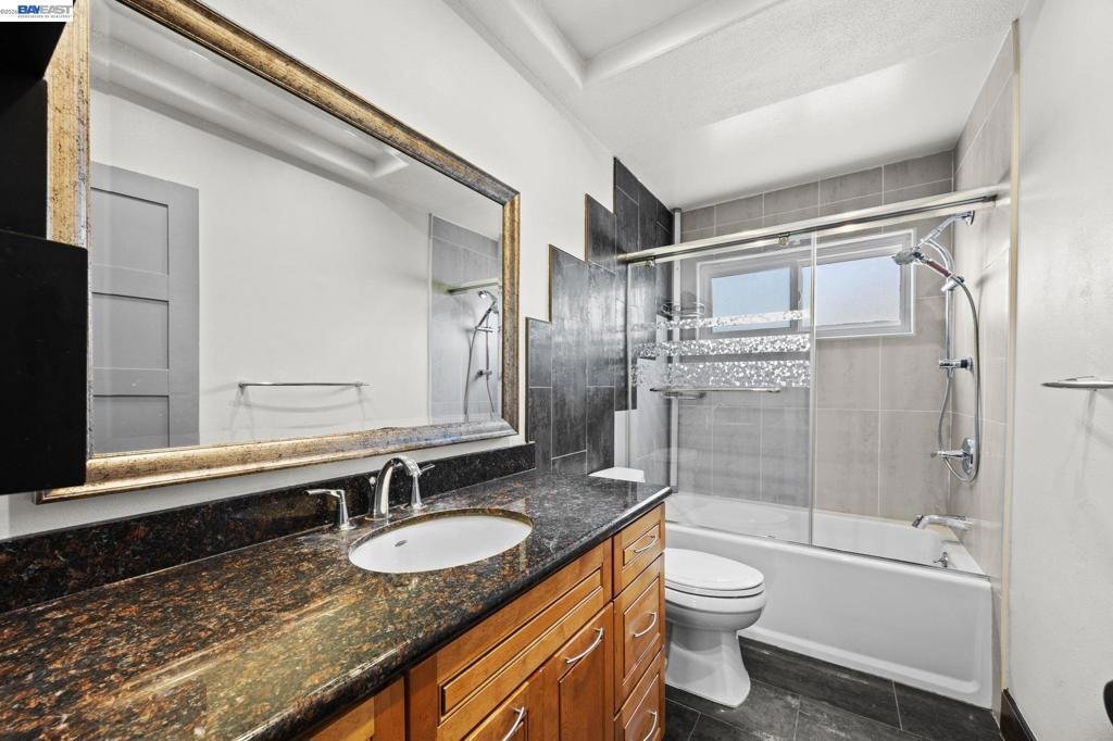 House in Newark, California, United States 3 - 18201147