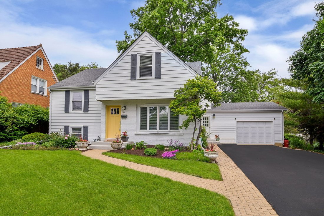 House in Glen Ellyn, Illinois, United States 1 - 18204956