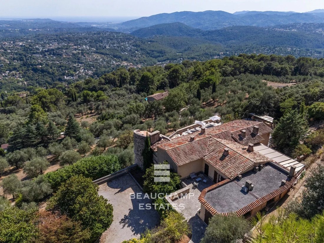 Villa in Cabris, Provence-Alpes-Côte d'Azur, France 2 - 17745323