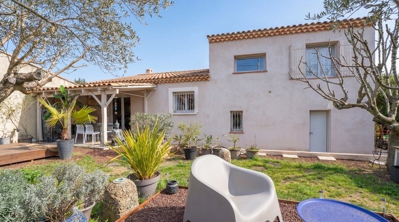 House in Maussane-les-Alpilles, Provence-Alpes-Côte d'Azur, France 2 - 17326005