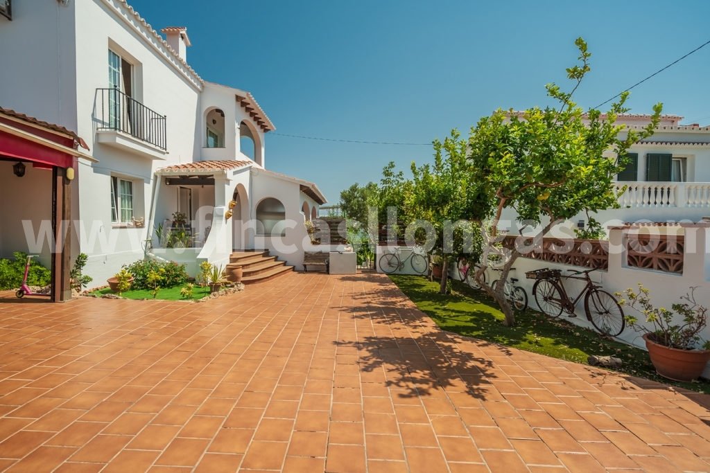 Villa in es Castell, Balearic Islands, Spain 3 - 18201041