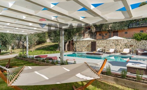 Country House in Castel del Piano, Tuscany, Italy 1