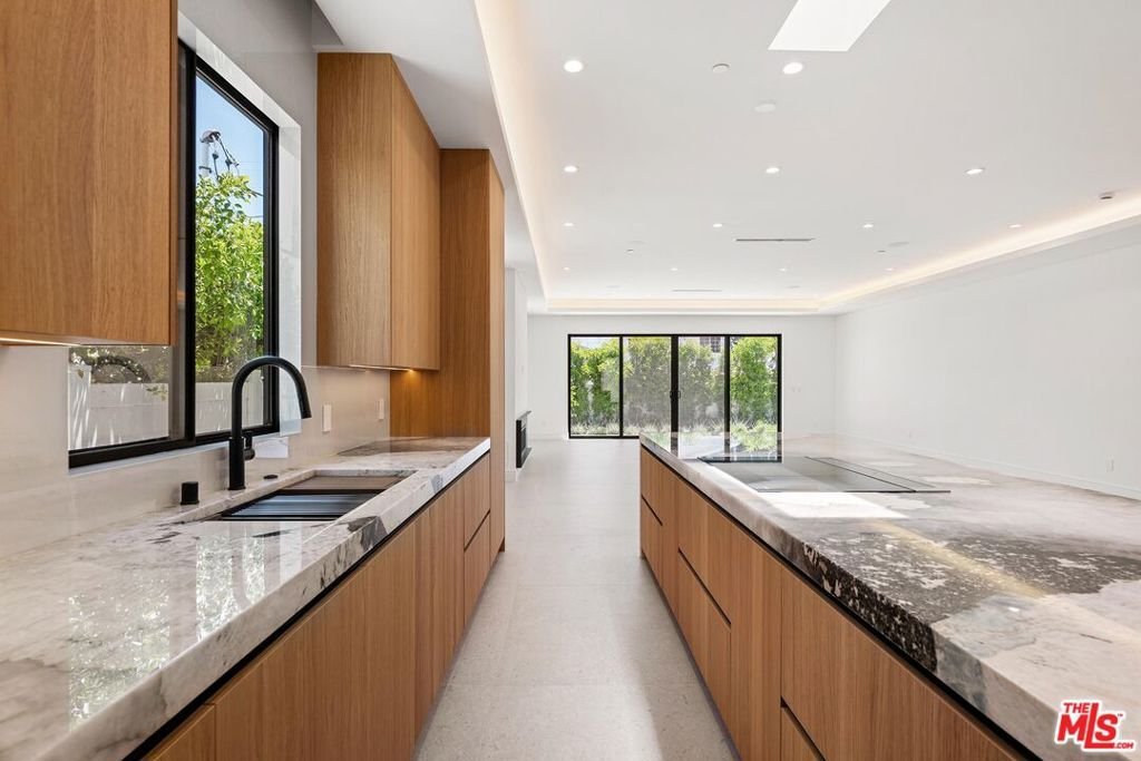 House in Los Angeles, California, United States 5 - 18203417