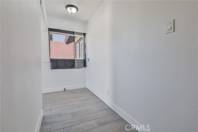 Los Angeles, California, United States 3 - 18205362
