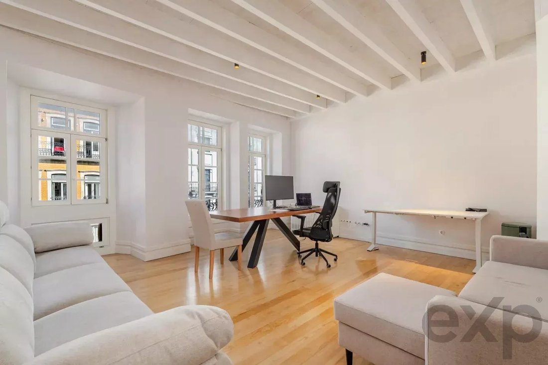Apartment in Cedofeita, Santo Ildefonso, Se, Miragaia, Sao Nicolau e Vitoria, Porto District, Portugal 1 - 18205736