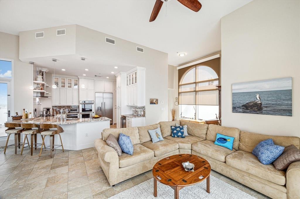 Condo in Galveston, Texas, United States 5 - 18205227