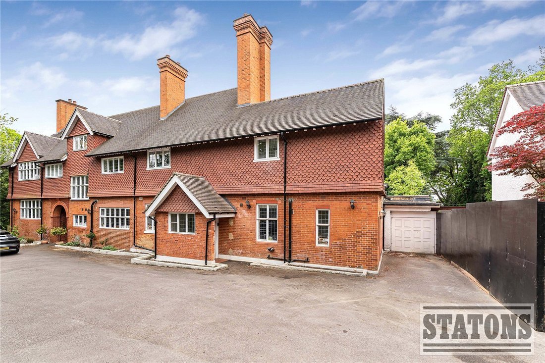 House in Buckinghamshire, England 2 - 18203242