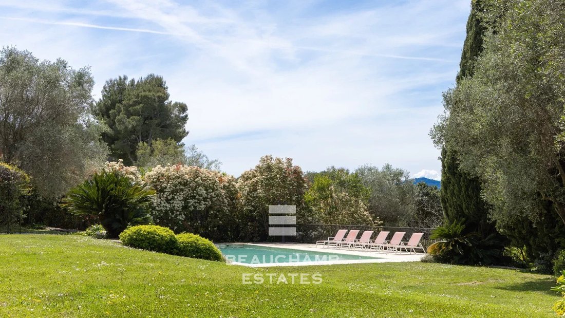 Villa in Mougins, Provence-Alpes-Côte d'Azur, France 3 - 15534902