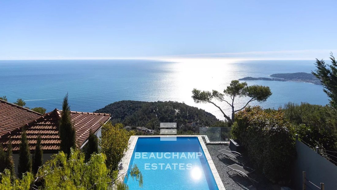 Villa in Èze, Provence-Alpes-Côte d'Azur, France 4 - 17068710