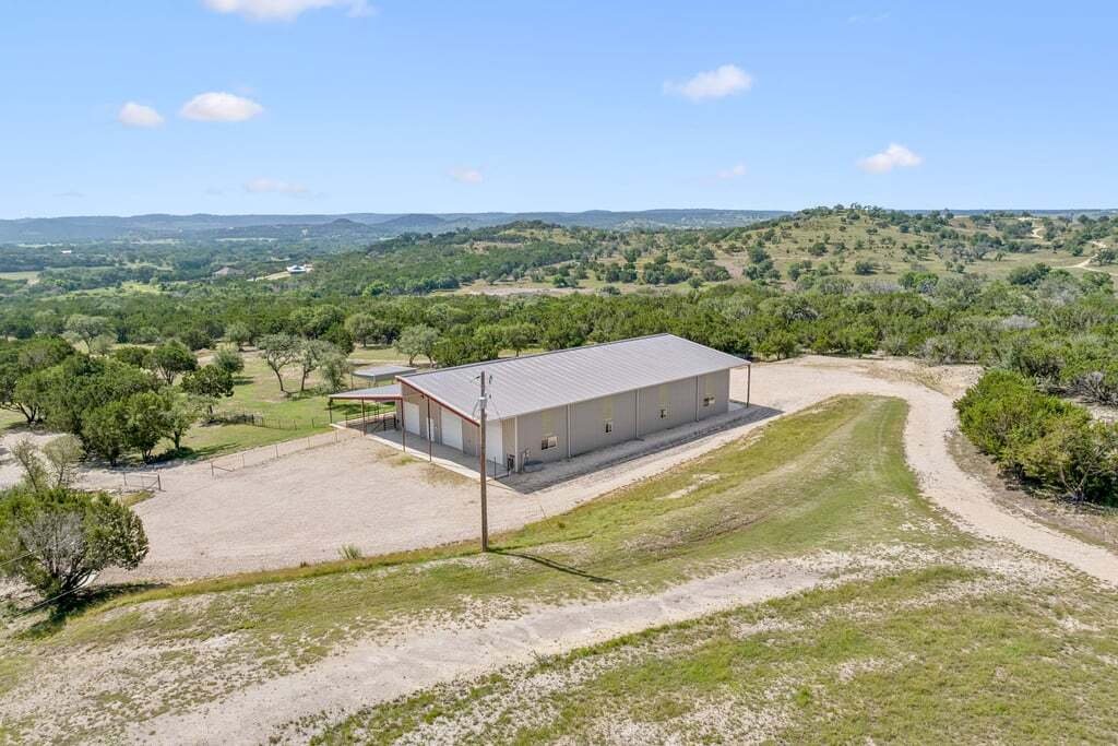 Farm Ranch in Center Point, Texas, United States 3 - 18206729