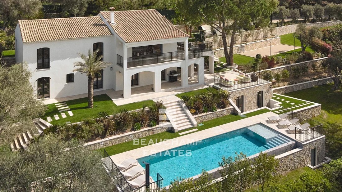 Villa in Mougins, Provence-Alpes-Côte d'Azur, France 2 - 16730844