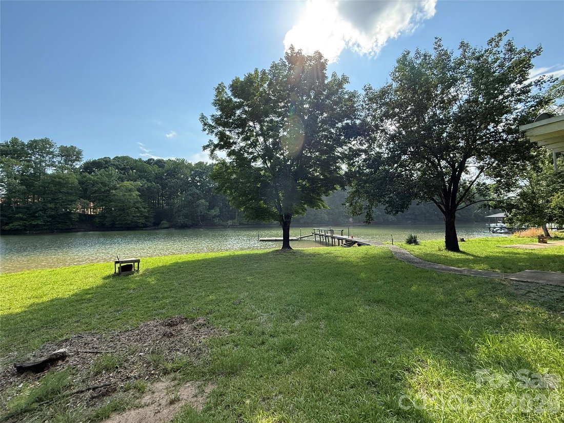 Land in Charlotte, North Carolina, United States 5 - 18204046